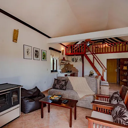 With A Fireplace 388 * Stone Harbor