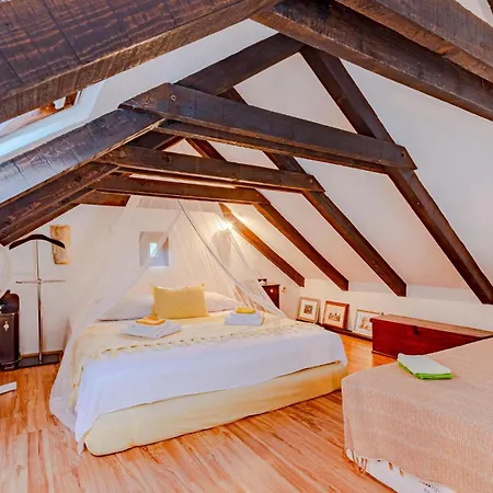 With A Fireplace 388 Dom wakacyjny