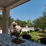 Nyaraló With A Fireplace 388 Ston