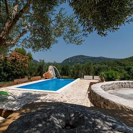 Beautiful Home In Ston With Wifi